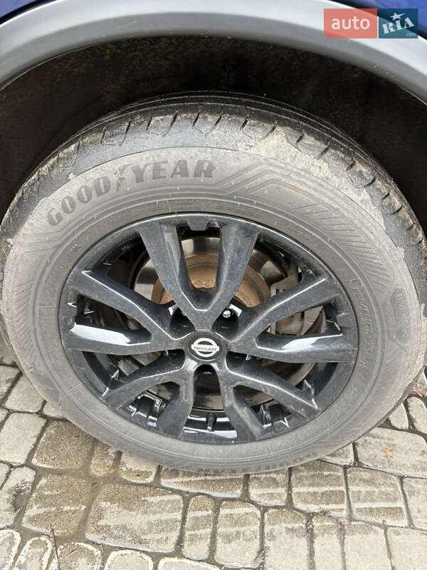 Внедорожник / Кроссовер Nissan Rogue 2018 в Харькове