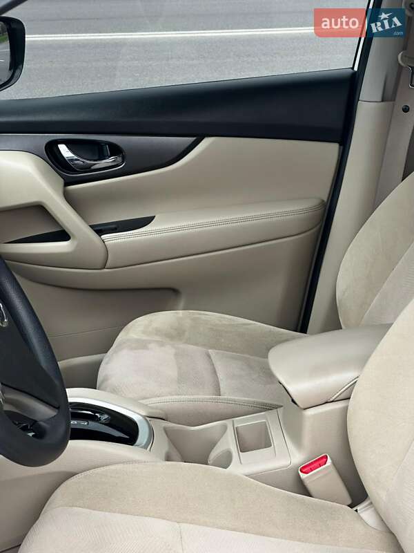 Внедорожник / Кроссовер Nissan Rogue 2016 в Тернополе фото 16 Внедорожник / Кроссовер Nissan Rogue 2016 в Тернополе