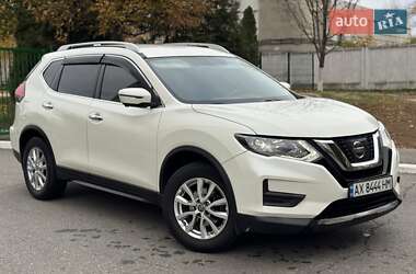 Позашляховик / Кросовер Nissan Rogue 2017 в Харкові