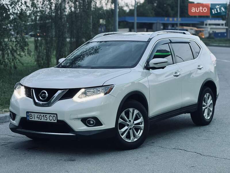 Позашляховик / Кросовер Nissan Rogue 2016 в Полтаві