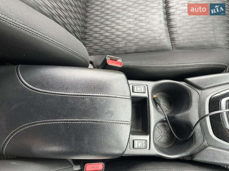 Внедорожник / Кроссовер Nissan Rogue 2017 в Кривом Роге