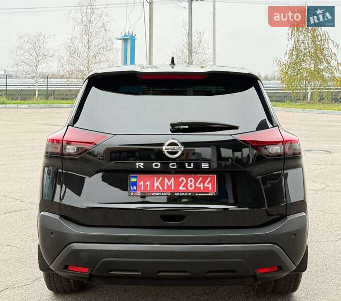 Внедорожник / Кроссовер Nissan Rogue 2021 в Днепре