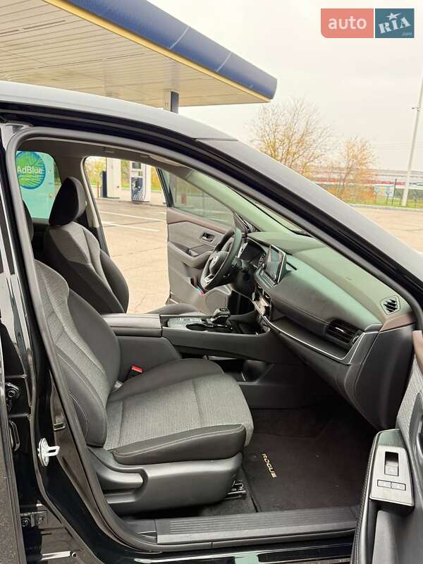 Внедорожник / Кроссовер Nissan Rogue 2021 в Днепре