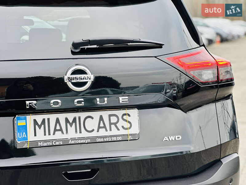 Позашляховик / Кросовер Nissan Rogue 2021 в Харкові