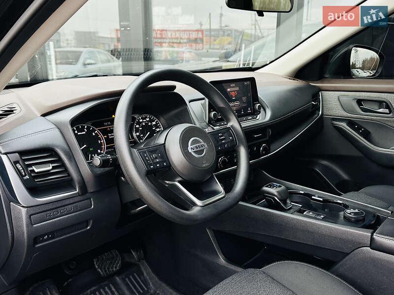 Позашляховик / Кросовер Nissan Rogue 2021 в Харкові