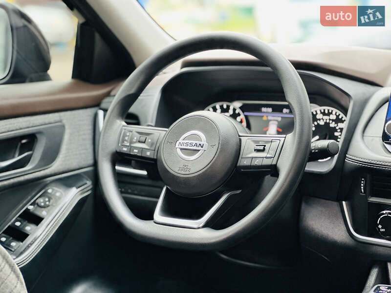 Позашляховик / Кросовер Nissan Rogue 2021 в Харкові