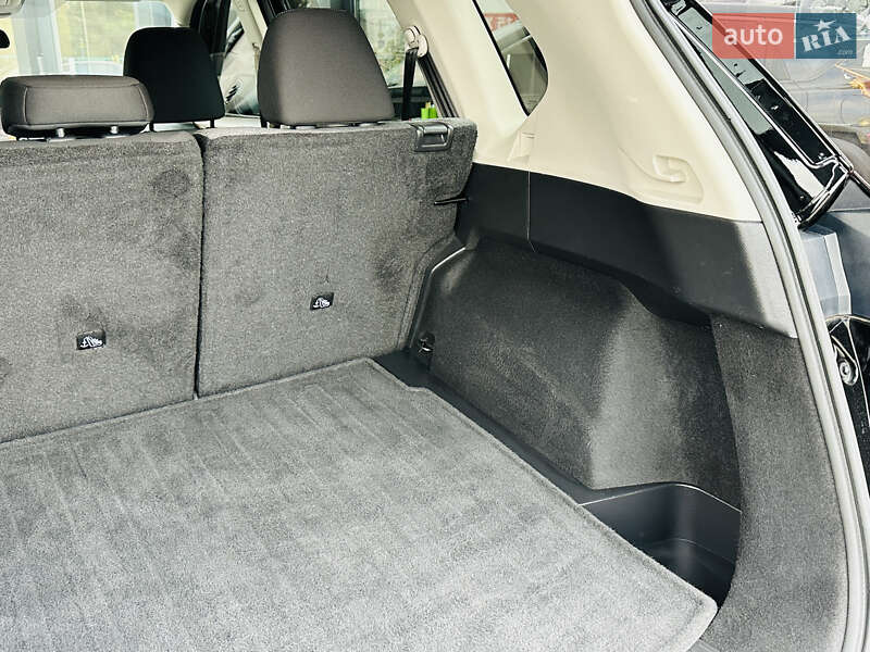 Позашляховик / Кросовер Nissan Rogue 2021 в Харкові