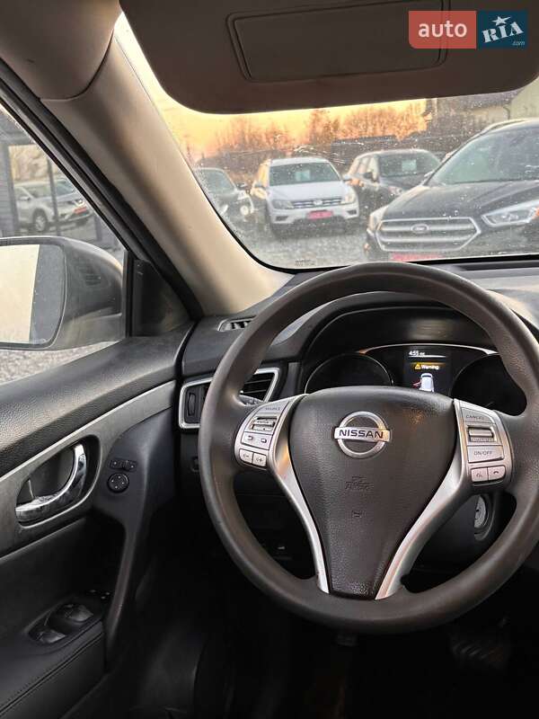 Внедорожник / Кроссовер Nissan Rogue 2015 в Львове