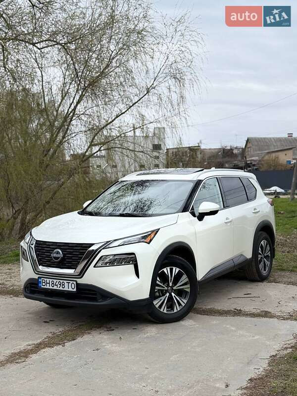 Внедорожник / Кроссовер Nissan Rogue 2020 в Киеве