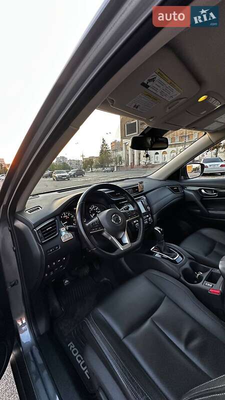 Позашляховик / Кросовер Nissan Rogue 2017 в Харкові