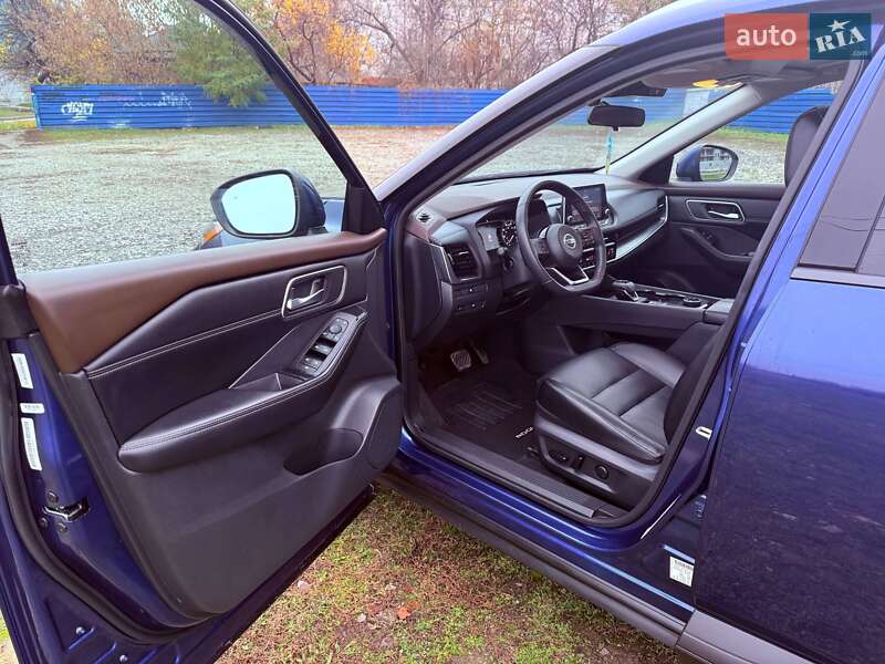 Внедорожник / Кроссовер Nissan Rogue 2021 в Харькове