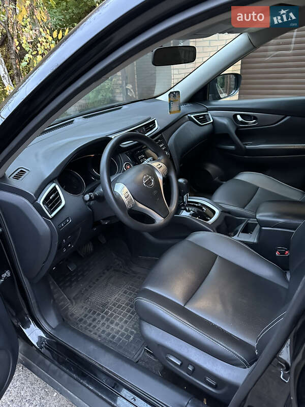 Внедорожник / Кроссовер Nissan Rogue 2015 в Одессе