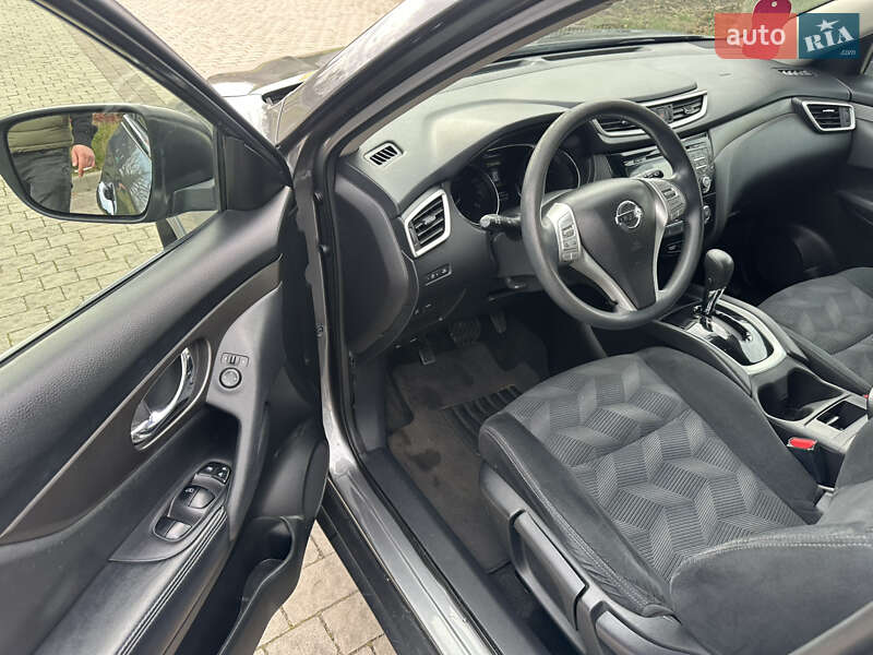 Внедорожник / Кроссовер Nissan Rogue 2015 в Львове