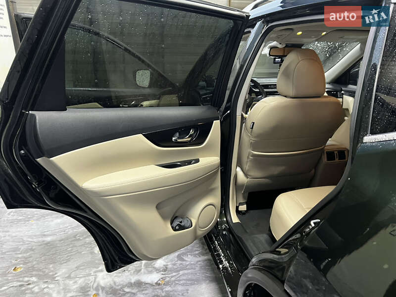 Внедорожник / Кроссовер Nissan Rogue 2019 в Белой Церкви