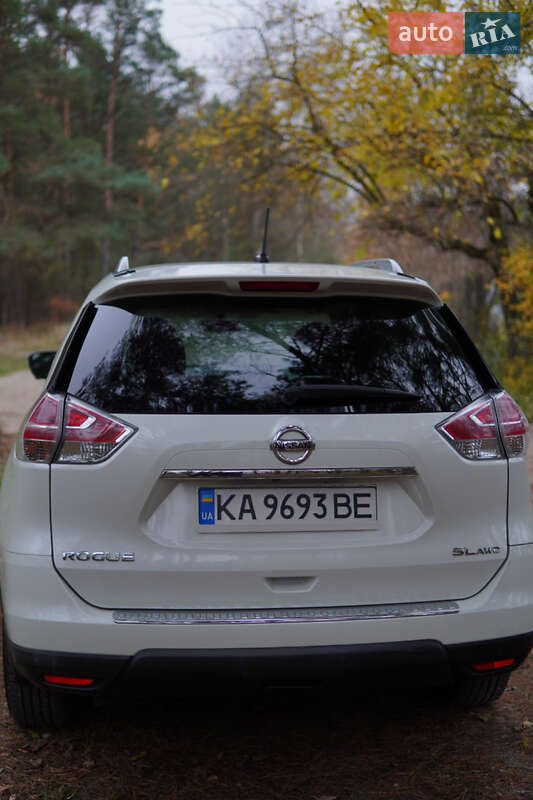 Внедорожник / Кроссовер Nissan Rogue 2016 в Киеве