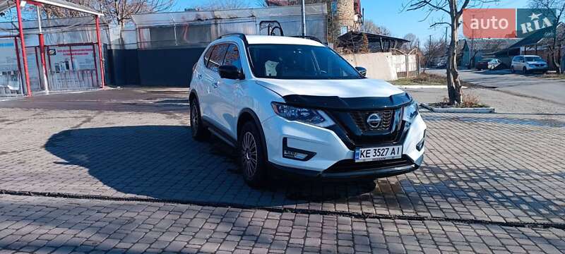 Внедорожник / Кроссовер Nissan Rogue 2018 в Новомосковске