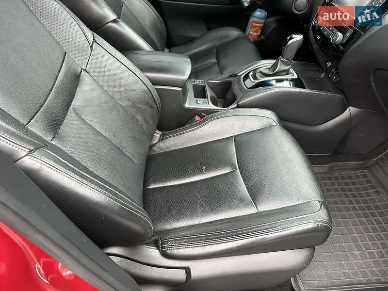 Позашляховик / Кросовер Nissan Rogue 2017 в Києві фото 15 Позашляховик / Кросовер Nissan Rogue 2017 в Києві