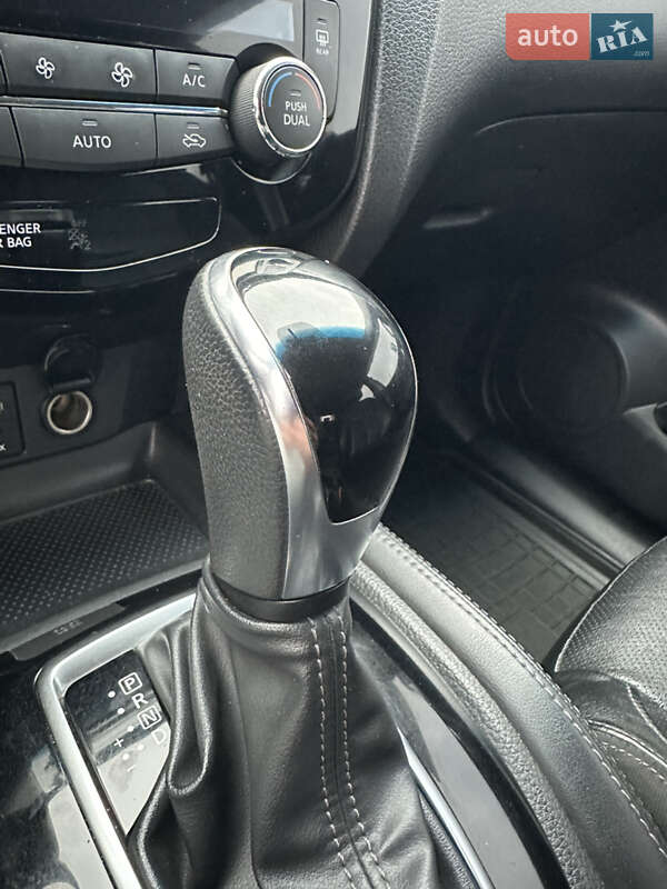 Позашляховик / Кросовер Nissan Rogue 2017 в Києві фото 31 Позашляховик / Кросовер Nissan Rogue 2017 в Києві