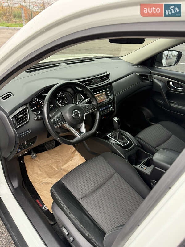 Внедорожник / Кроссовер Nissan Rogue 2017 в Днепре фото 18 Внедорожник / Кроссовер Nissan Rogue 2017 в Днепре