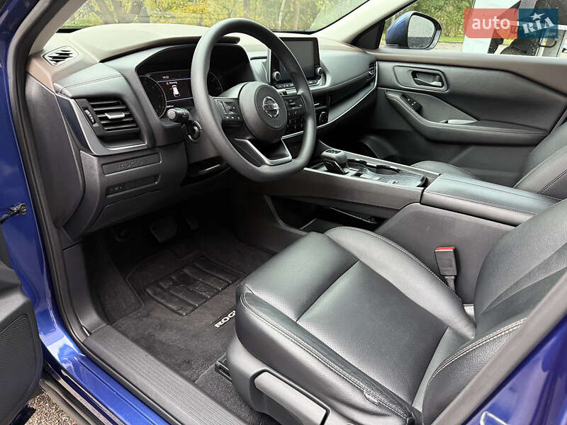 Внедорожник / Кроссовер Nissan Rogue 2021 в Киеве