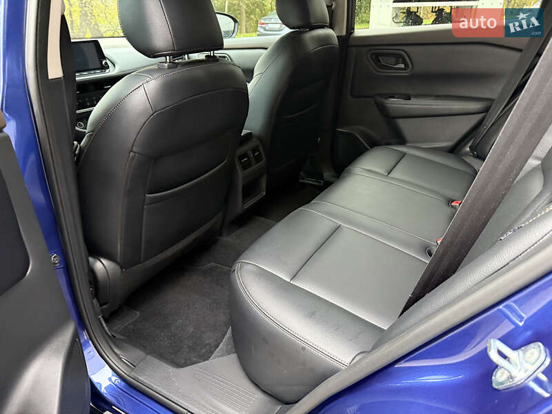 Внедорожник / Кроссовер Nissan Rogue 2021 в Киеве