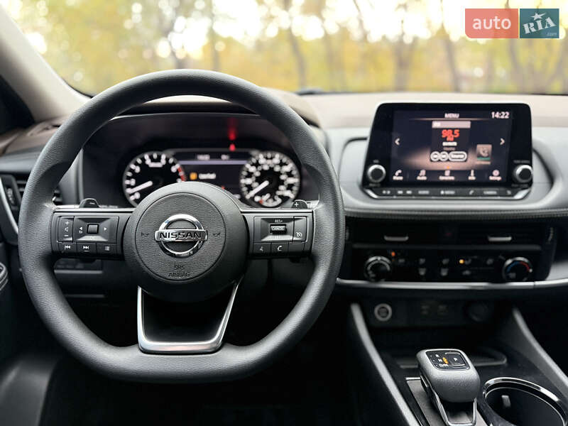 Внедорожник / Кроссовер Nissan Rogue 2021 в Киеве