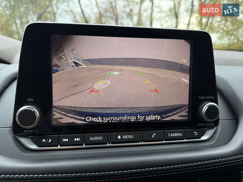 Внедорожник / Кроссовер Nissan Rogue 2021 в Киеве