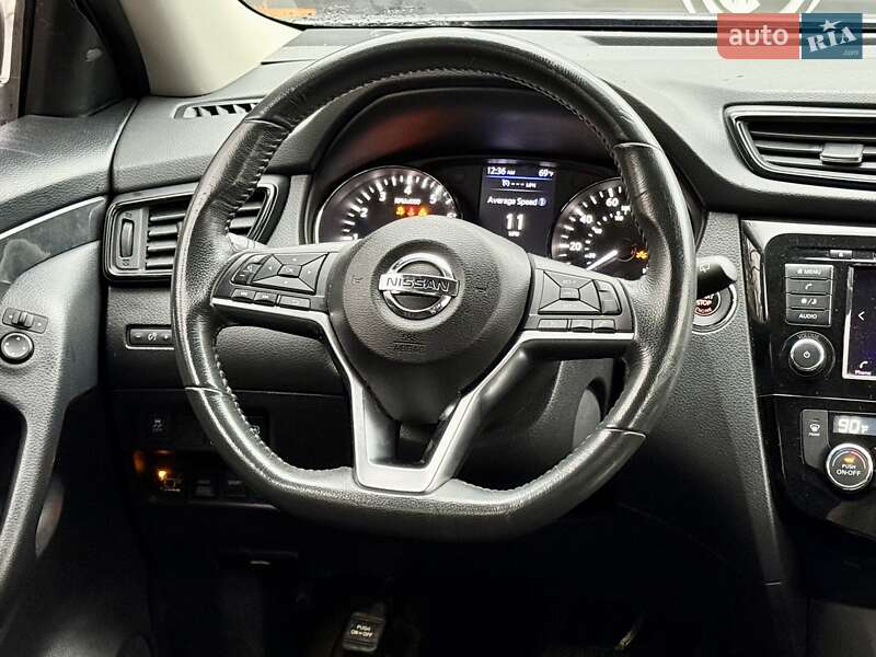 Позашляховик / Кросовер Nissan Rogue 2018 в Харкові