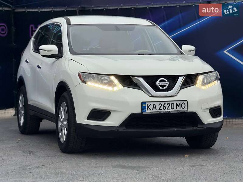 Внедорожник / Кроссовер Nissan Rogue 2015 в Запорожье