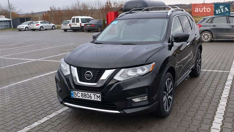 Внедорожник / Кроссовер Nissan Rogue 2020 в Львове