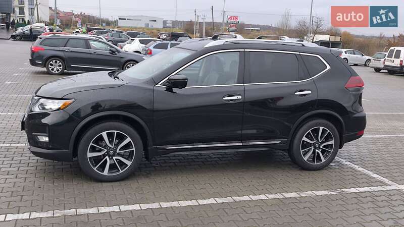 Внедорожник / Кроссовер Nissan Rogue 2020 в Львове