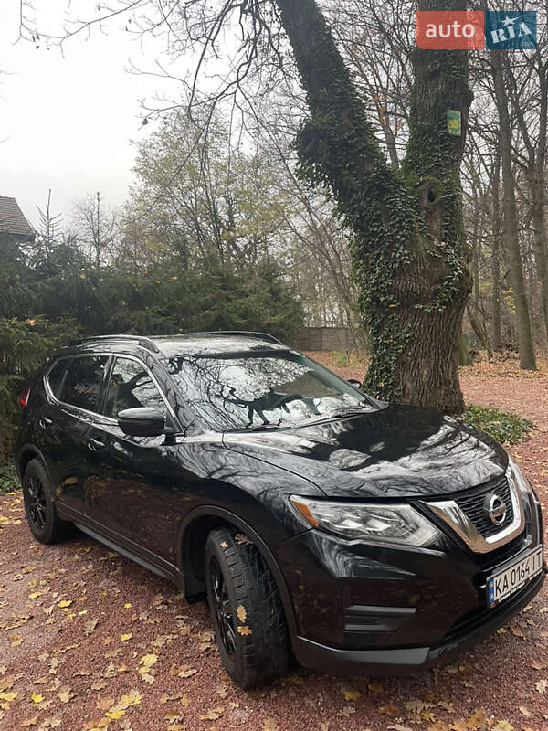 Позашляховик / Кросовер Nissan Rogue 2016 в Києві