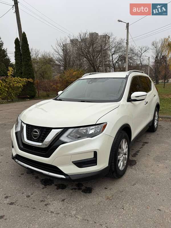 Внедорожник / Кроссовер Nissan Rogue 2019 в Харькове