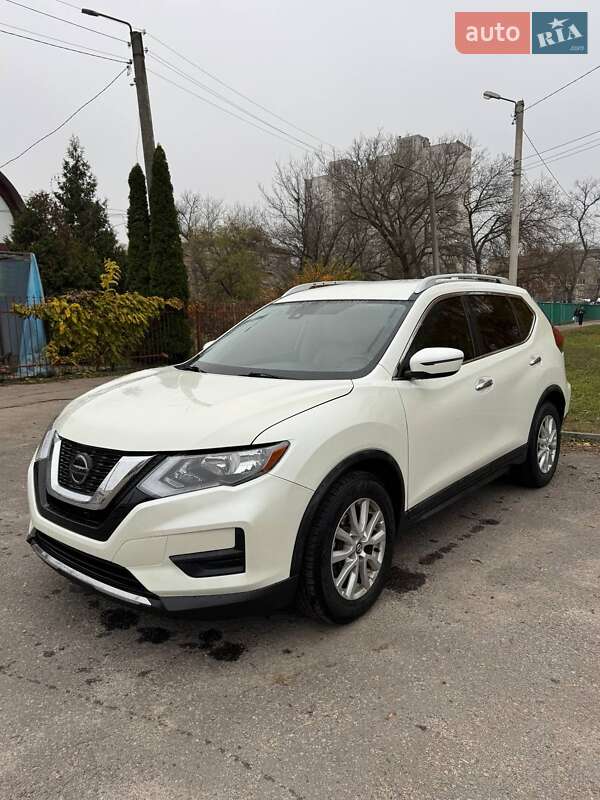Внедорожник / Кроссовер Nissan Rogue 2019 в Харькове