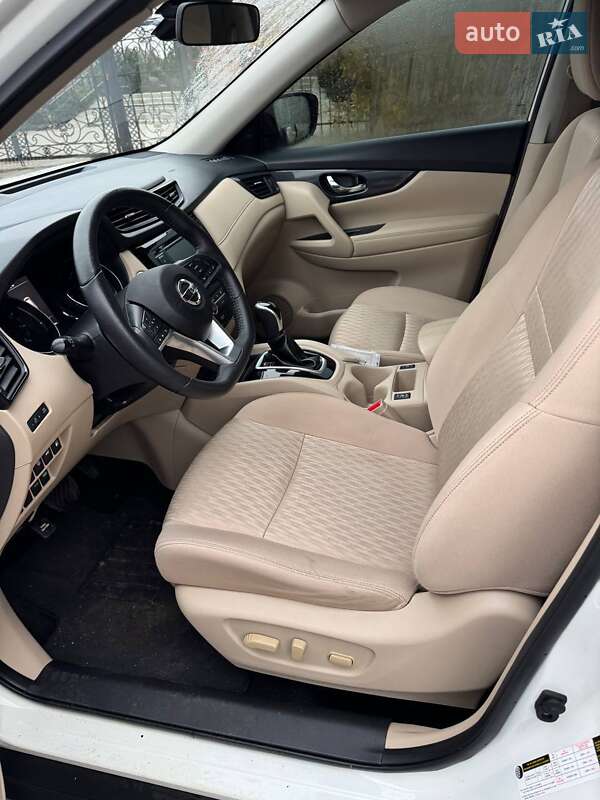 Внедорожник / Кроссовер Nissan Rogue 2019 в Харькове