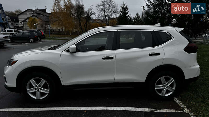 Внедорожник / Кроссовер Nissan Rogue 2017 в Черновцах фото 4 Внедорожник / Кроссовер Nissan Rogue 2017 в Черновцах