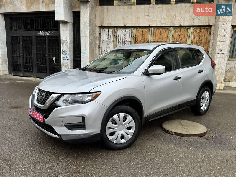 Внедорожник / Кроссовер Nissan Rogue 2018 в Ивано-Франковске