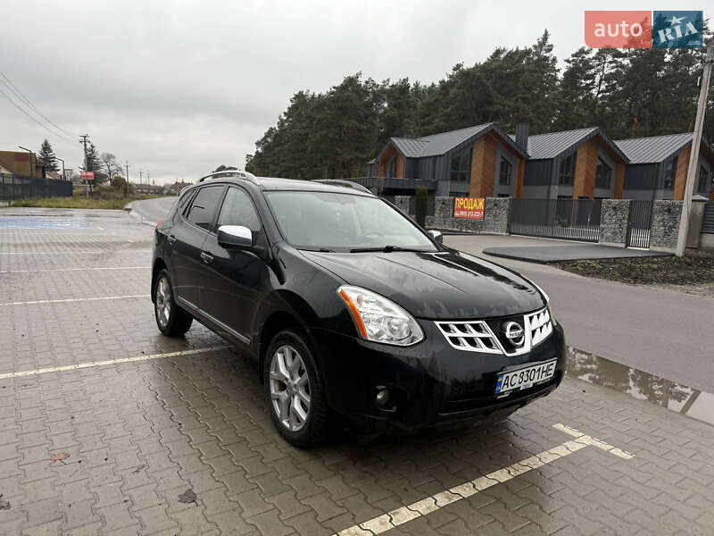 Внедорожник / Кроссовер Nissan Rogue 2012 в Луцке