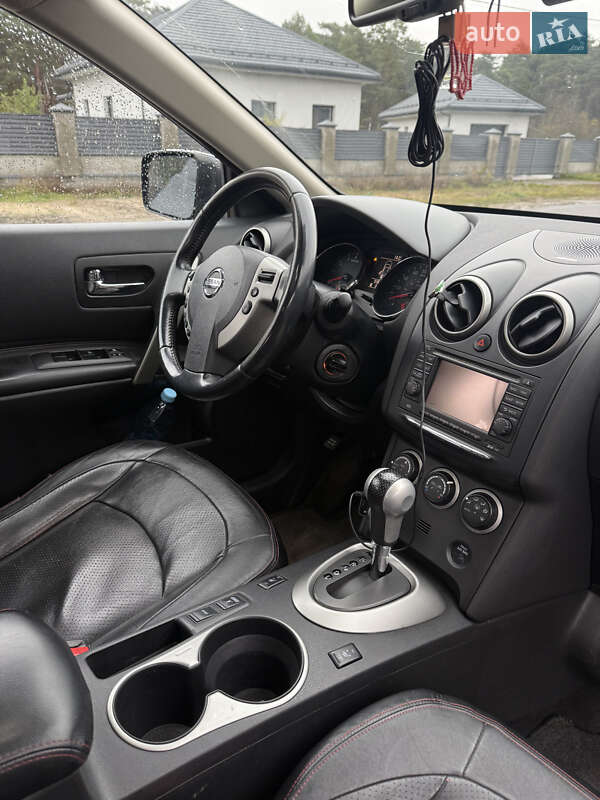 Внедорожник / Кроссовер Nissan Rogue 2012 в Луцке