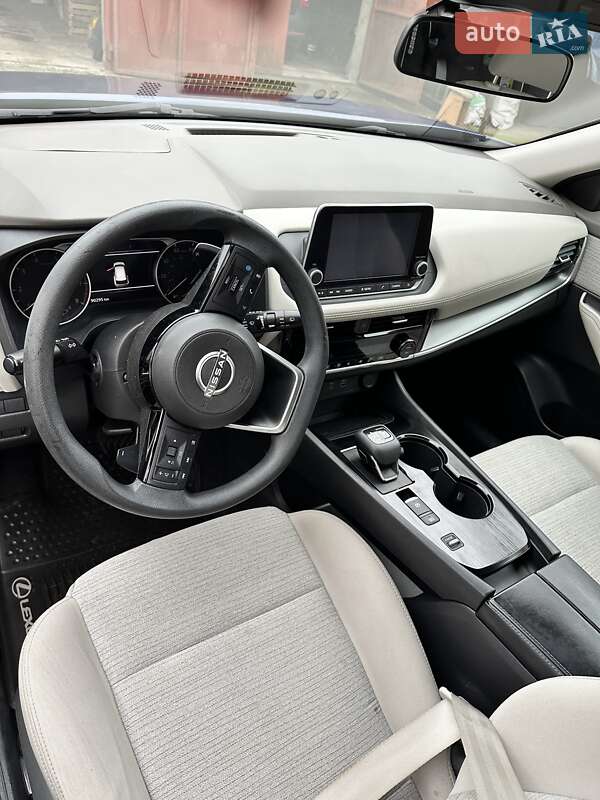 Внедорожник / Кроссовер Nissan Rogue 2022 в Киеве