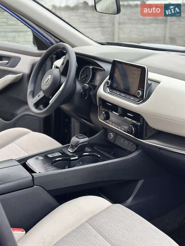 Внедорожник / Кроссовер Nissan Rogue 2022 в Киеве