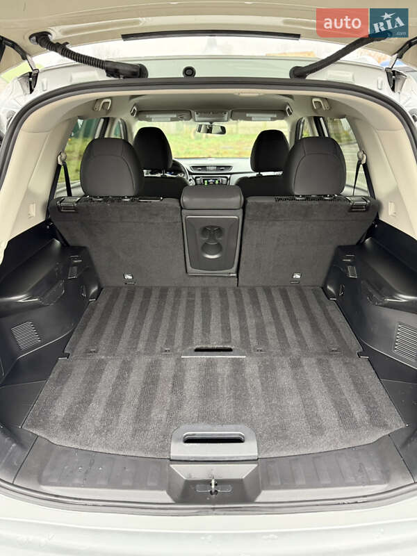 Внедорожник / Кроссовер Nissan Rogue 2018 в Тульчине