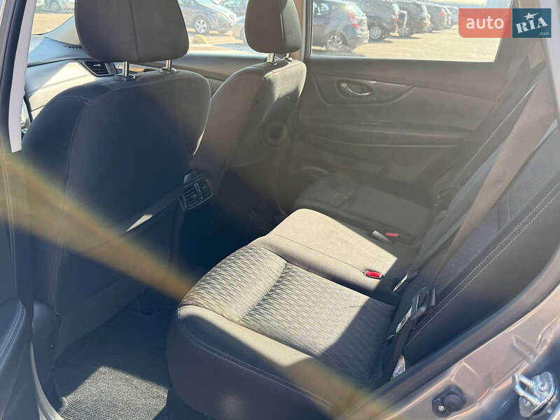 Внедорожник / Кроссовер Nissan Rogue 2020 в Житомире