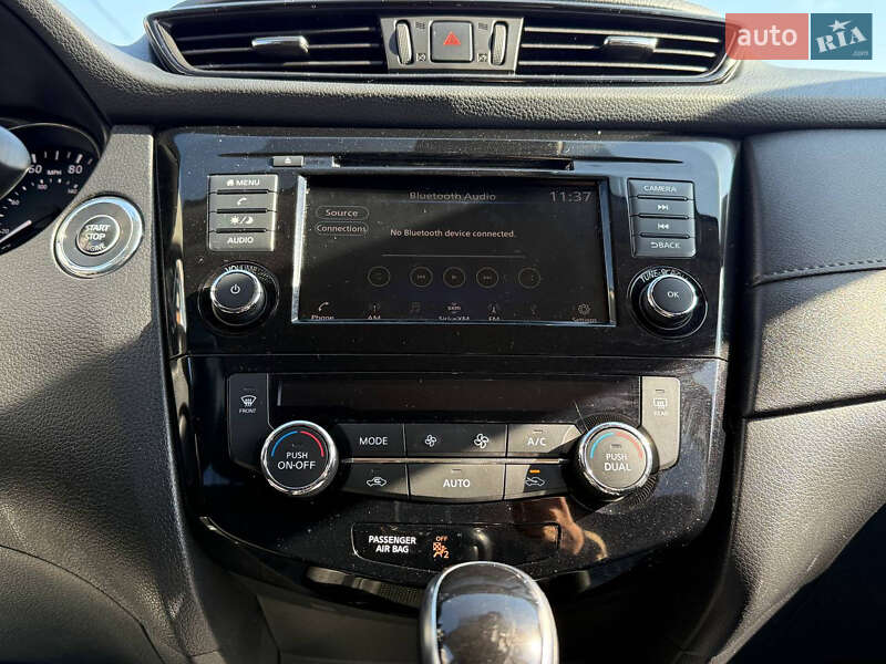 Внедорожник / Кроссовер Nissan Rogue 2020 в Житомире