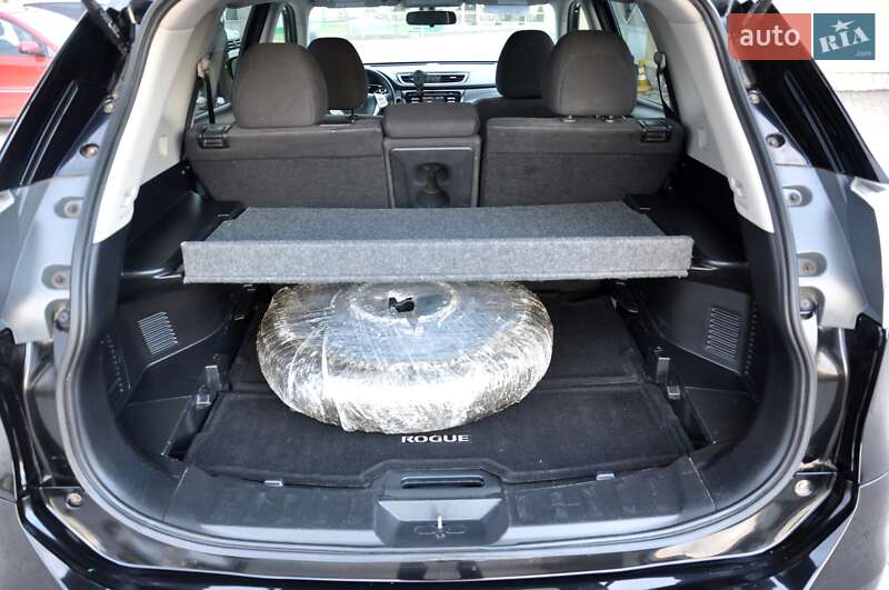 Позашляховик / Кросовер Nissan Rogue 2016 в Львові фото 24 Позашляховик / Кросовер Nissan Rogue 2016 в Львові