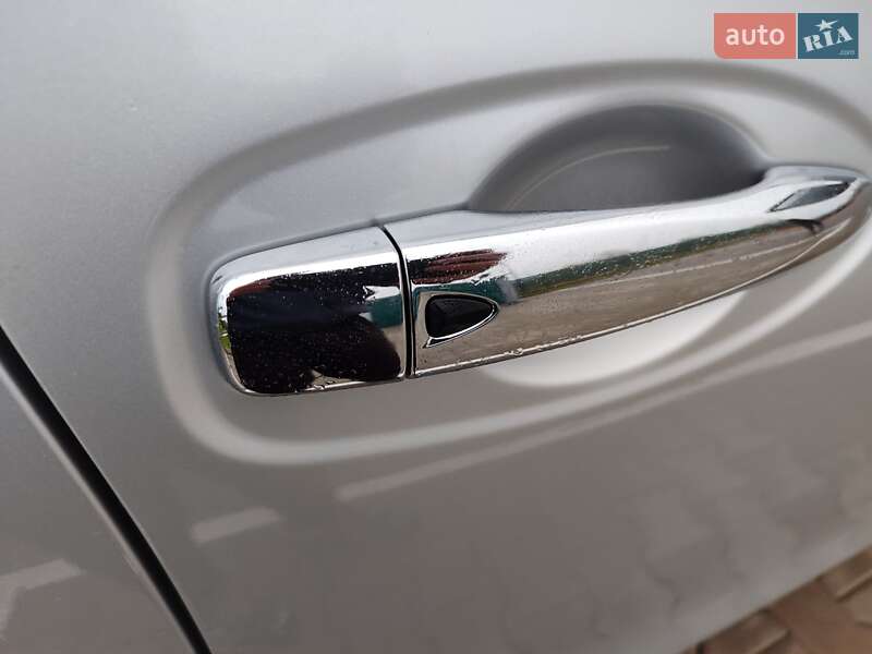 Внедорожник / Кроссовер Nissan Rogue 2017 в Виннице