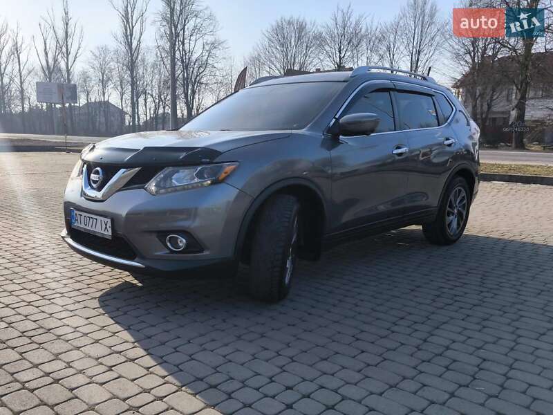 Внедорожник / Кроссовер Nissan Rogue 2016 в Ивано-Франковске