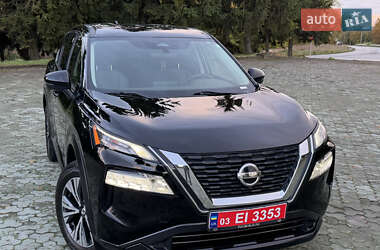 Позашляховик / Кросовер Nissan Rogue 2021 в Дубні