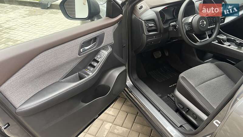 Внедорожник / Кроссовер Nissan Rogue 2023 в Днепре