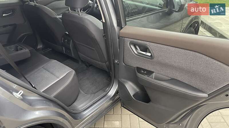 Внедорожник / Кроссовер Nissan Rogue 2023 в Днепре